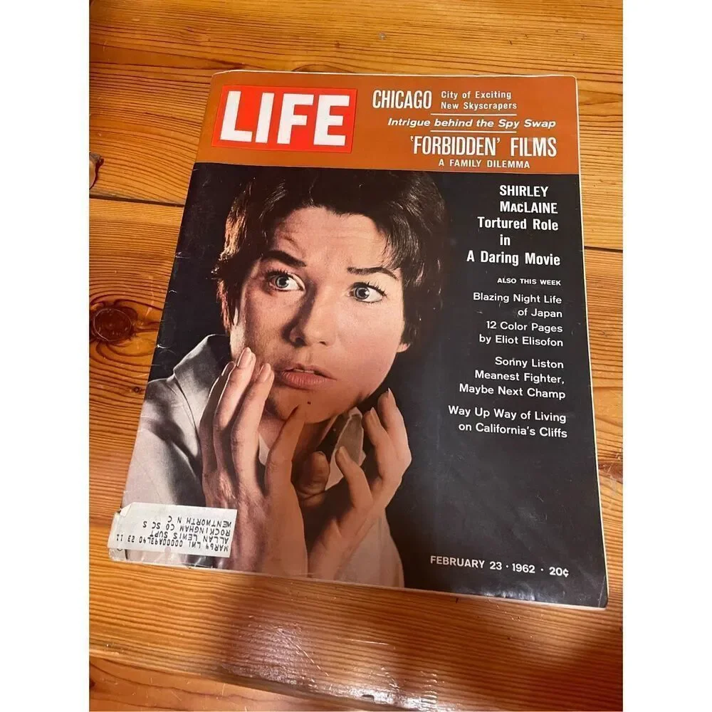 VINTAGE Life Magazine February 23, 1962 Shirley MacLaine Cover Photo